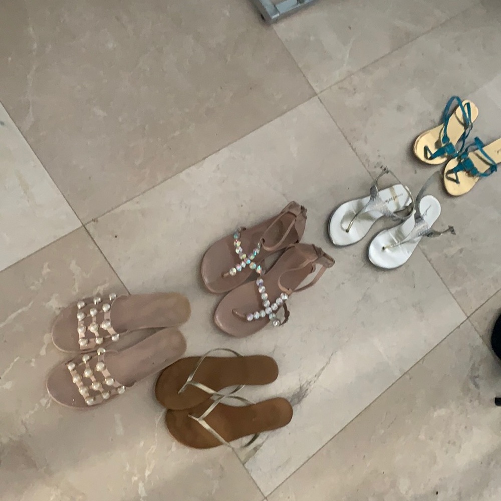 5 pairs of sandals